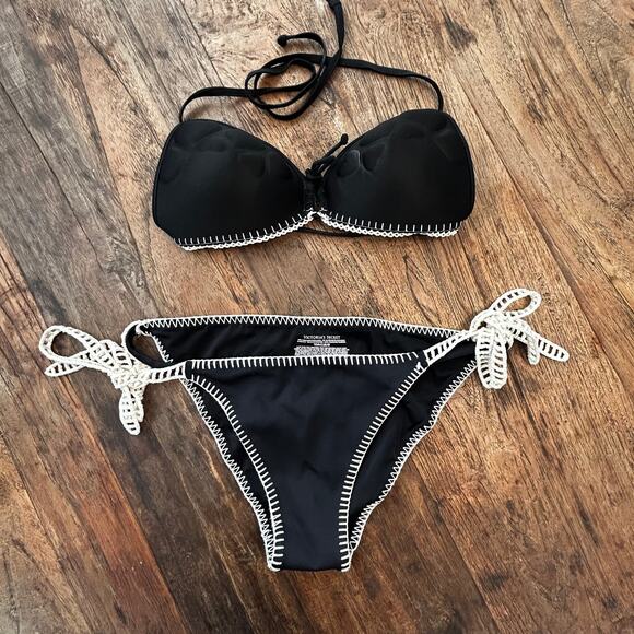 Victoria Secret Swim Black & Crochet Heart Padded Bikini - Picture 10 of 10